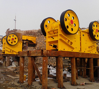 Jaw crusher (jaw crusher, jaw crusher), also known as jaw crusher, is a crusher that simulates the movement of two jaws of animals to complete the mat…